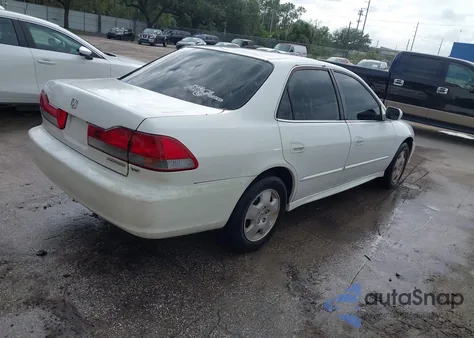2002 Honda Accord 3.0 Ex из США, поврежденный, VIN 1HGCG165X2A076227